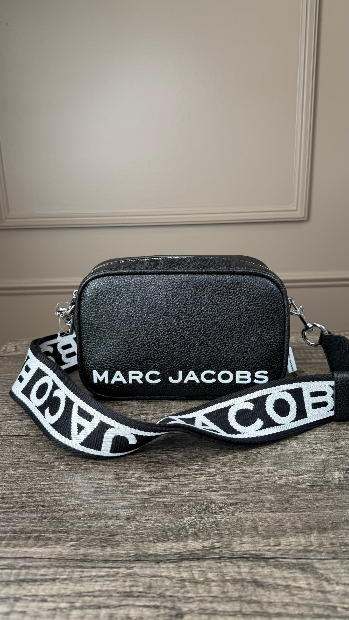 Crossbody Marc Jacobs negra lisa