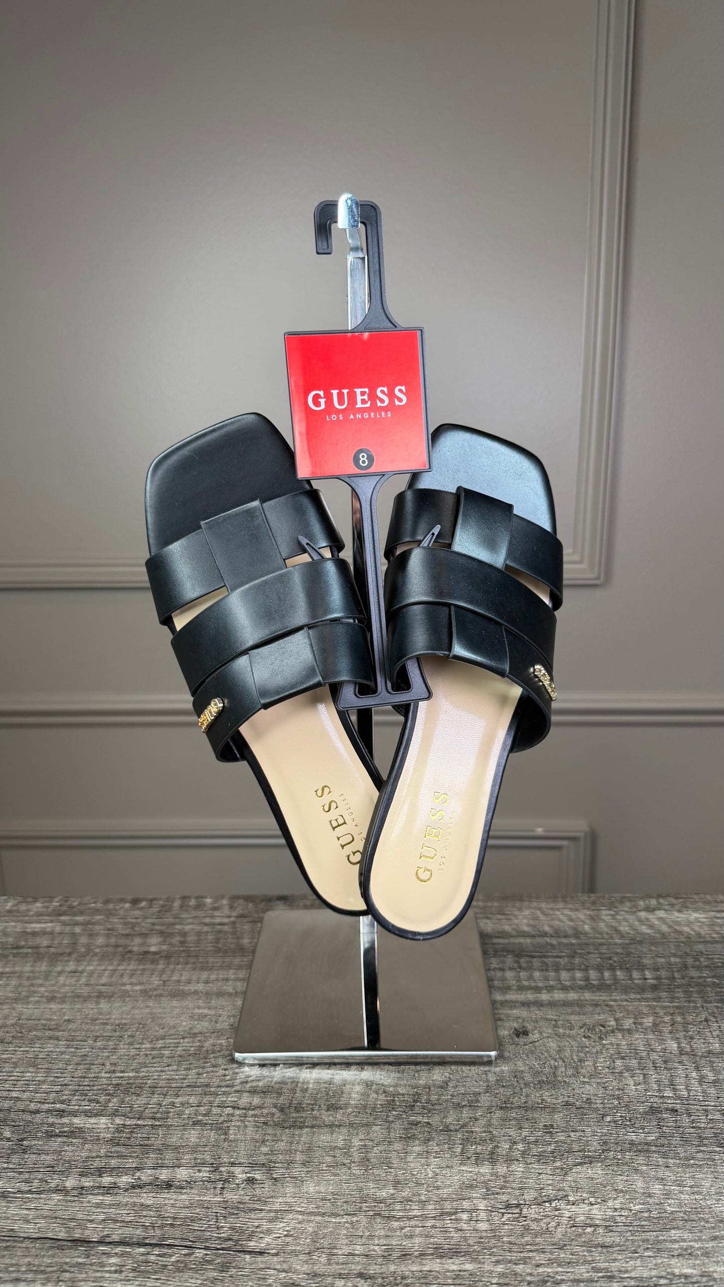 Sandalia Guess negra