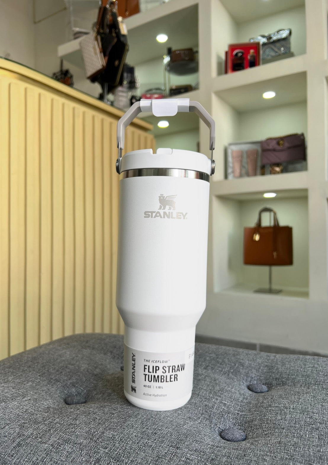 Termo STANLEY blanco flip straw 30 oz