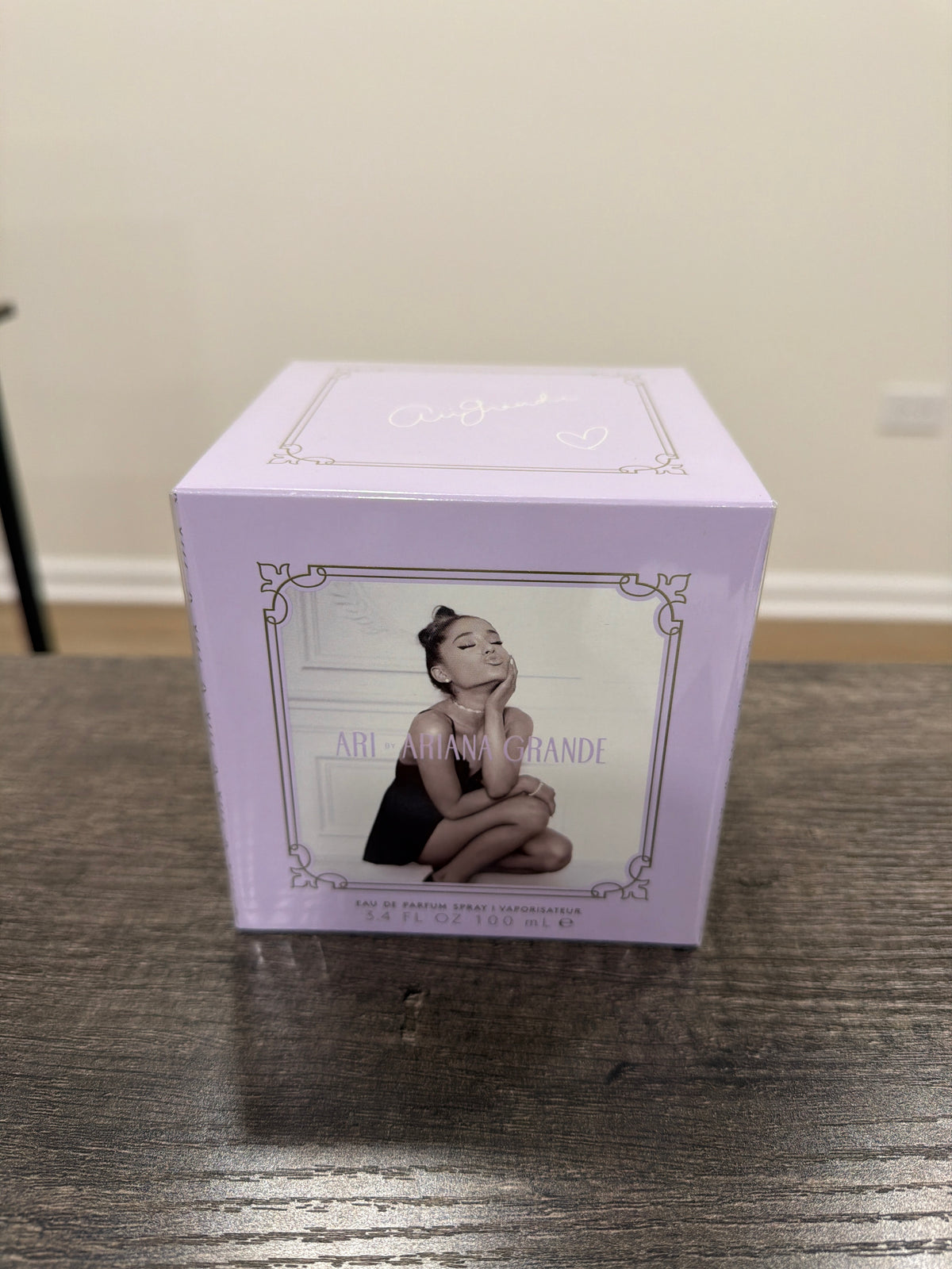 Perfume ariana grande ARI