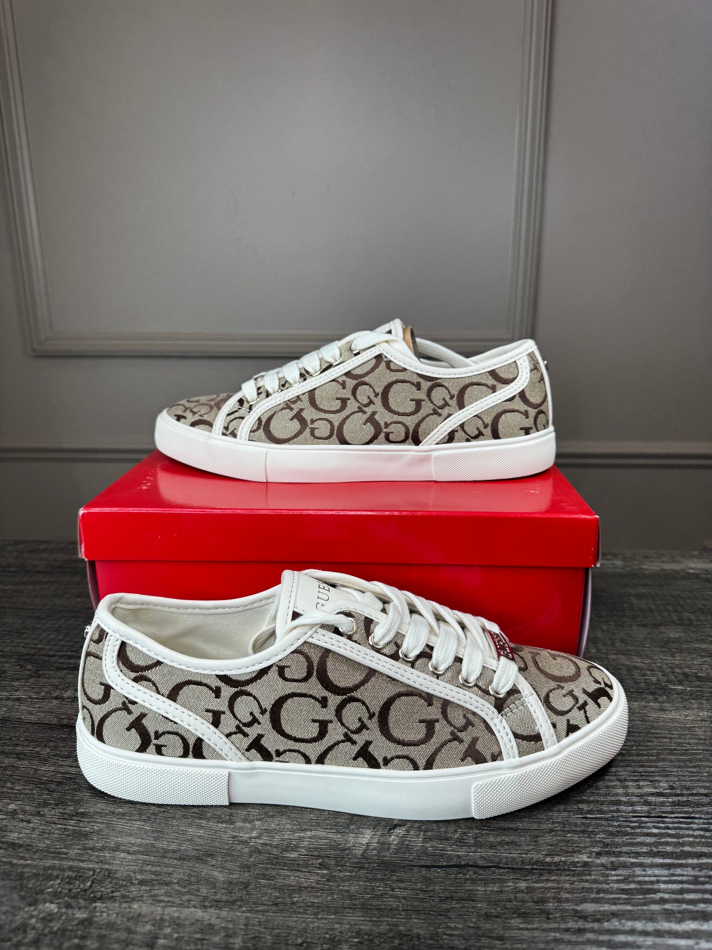 GUESS Melya Logo Low-Top