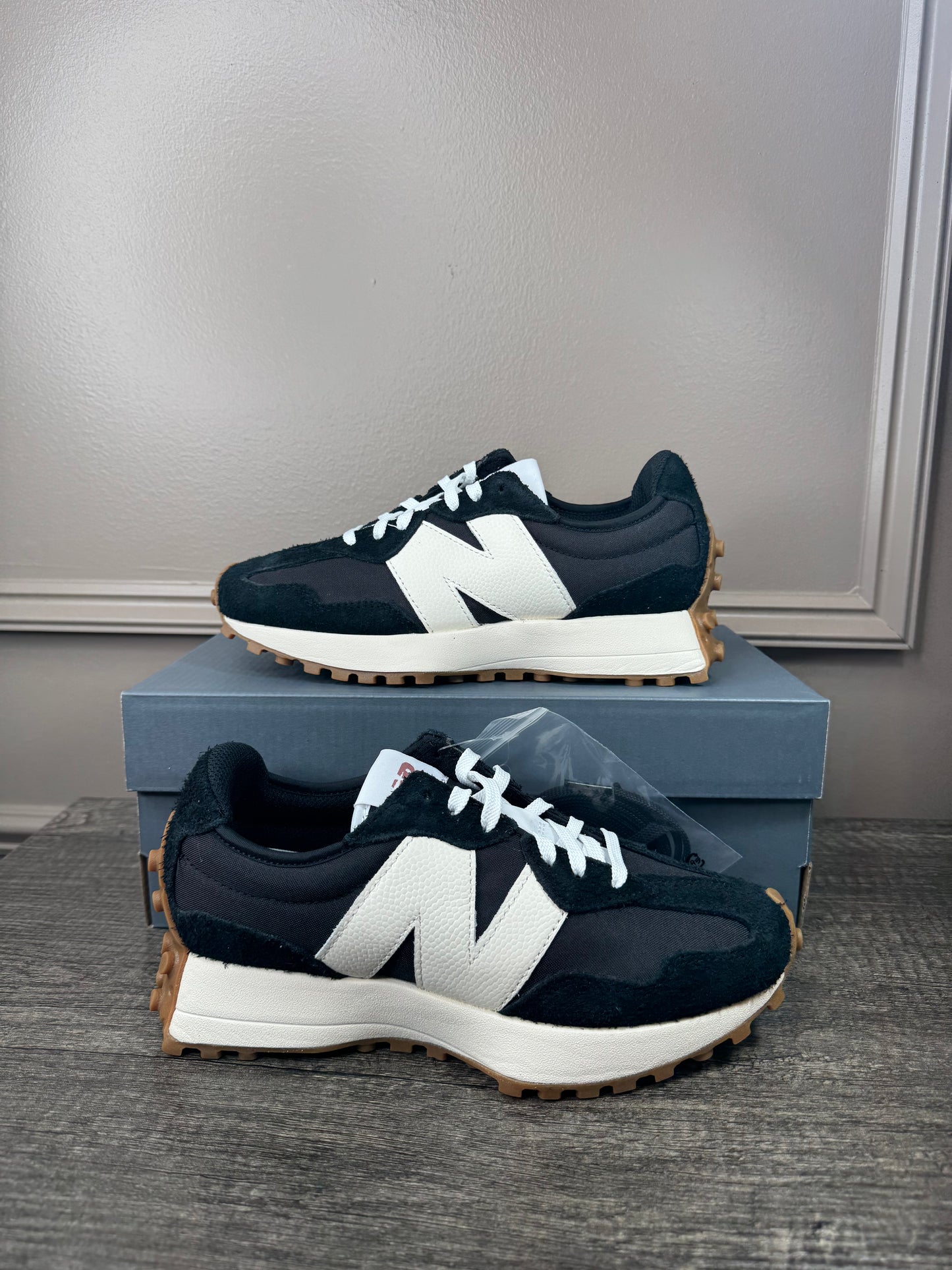 Teni New Balance 327 negros