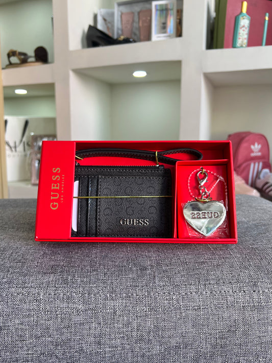 Cartera tarjetero Guess cafe estampada