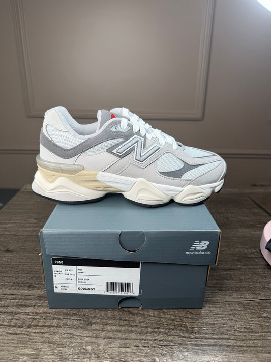 Teni New balance 9060 gris