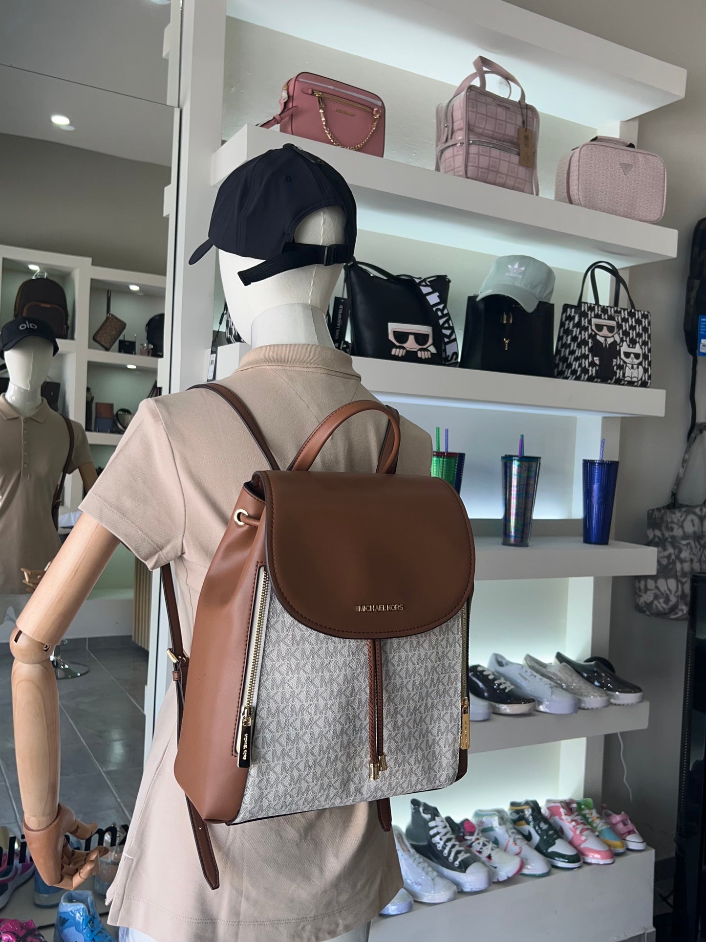 Mochila Michael Kors camel