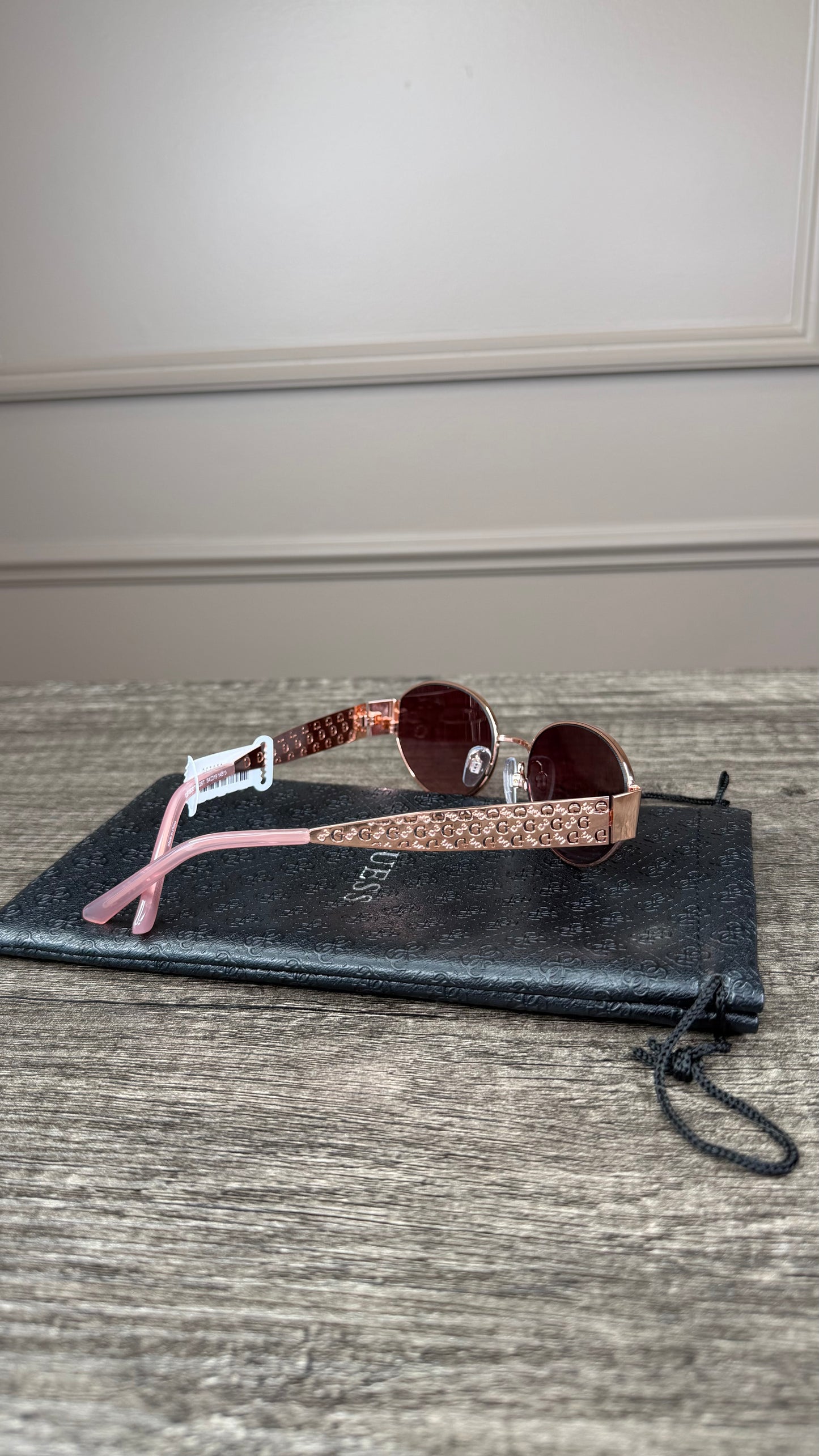 Lentes Guess rosados