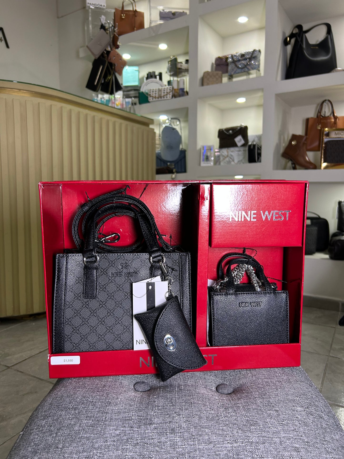 Set Nine West 2 bolsas negras