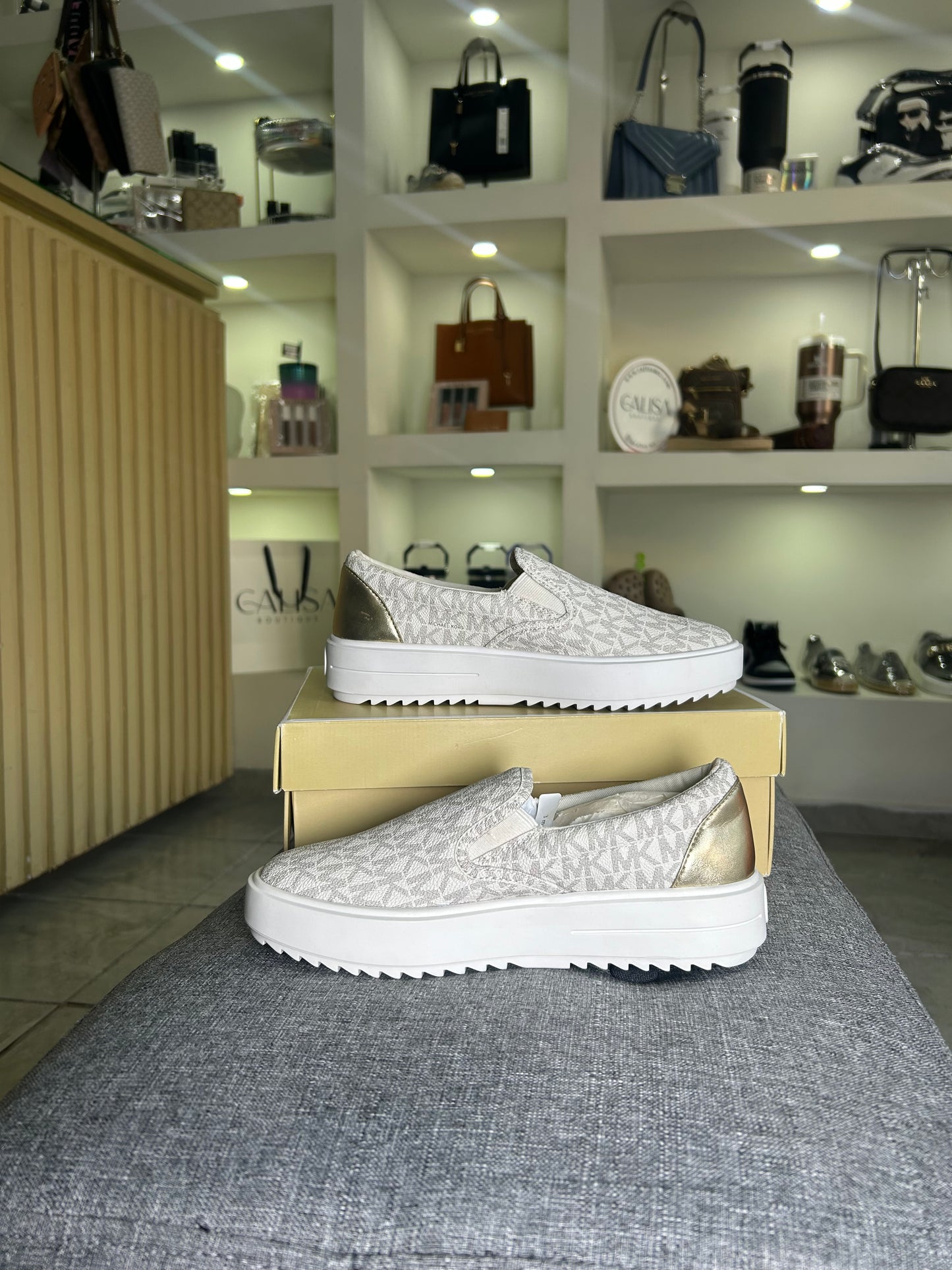 Teni Michael Kors estampado beige