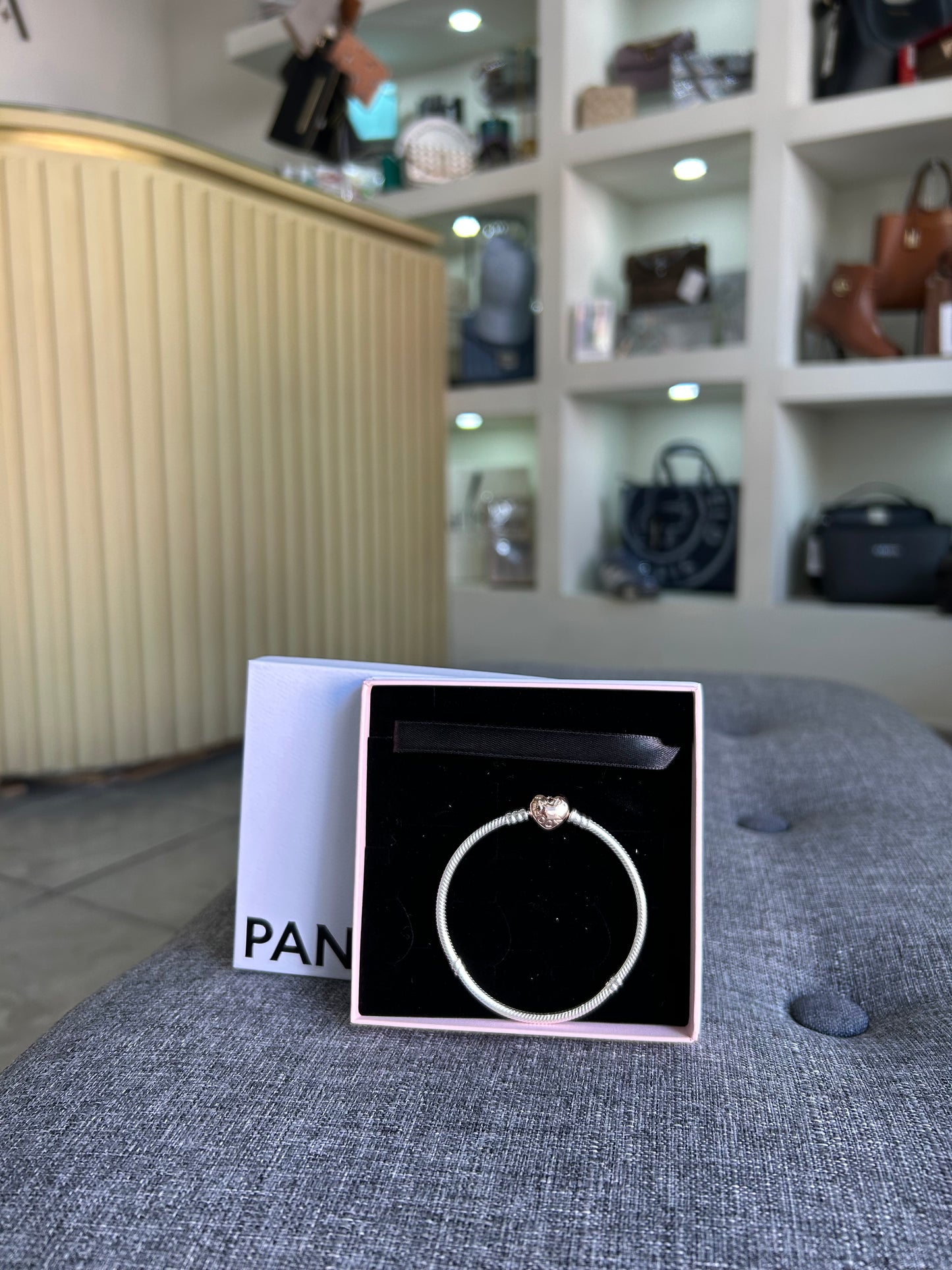 Pulsera Pandora snake corazón oro gold talla18