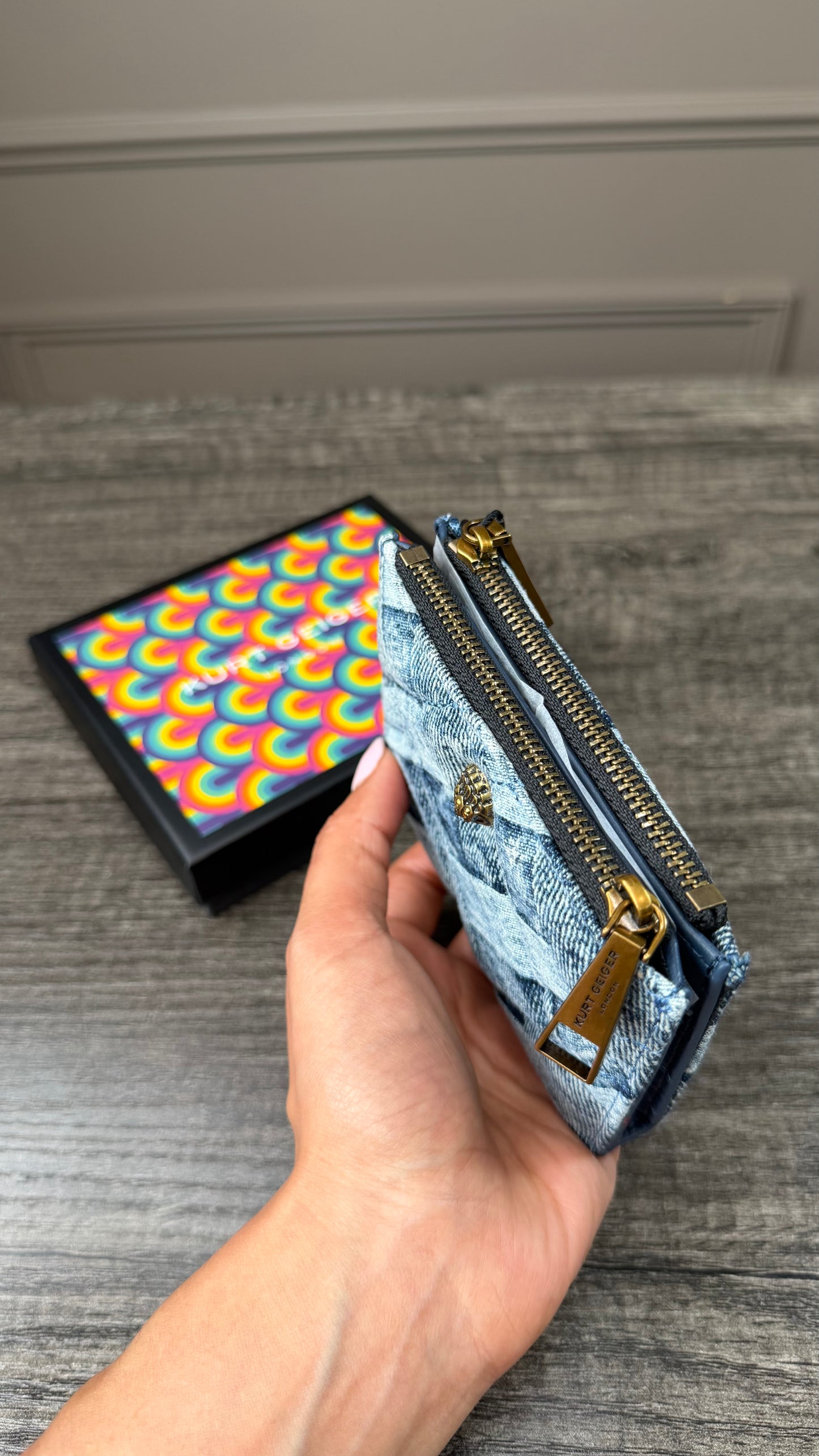 Cartera Kurt Geiger mezclilla azul
