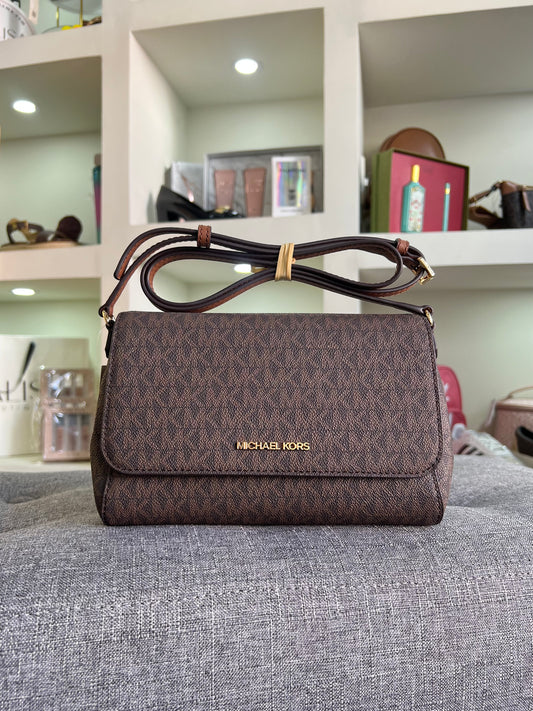 Crossbody Michael Kors cafe estampada