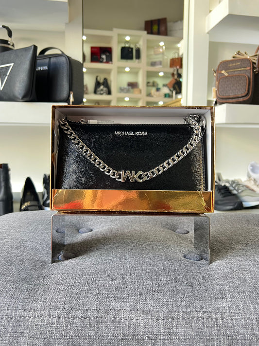 Bolsa chica Michael kors negra charol