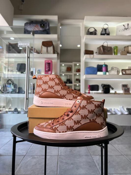 Teni Michael Kors