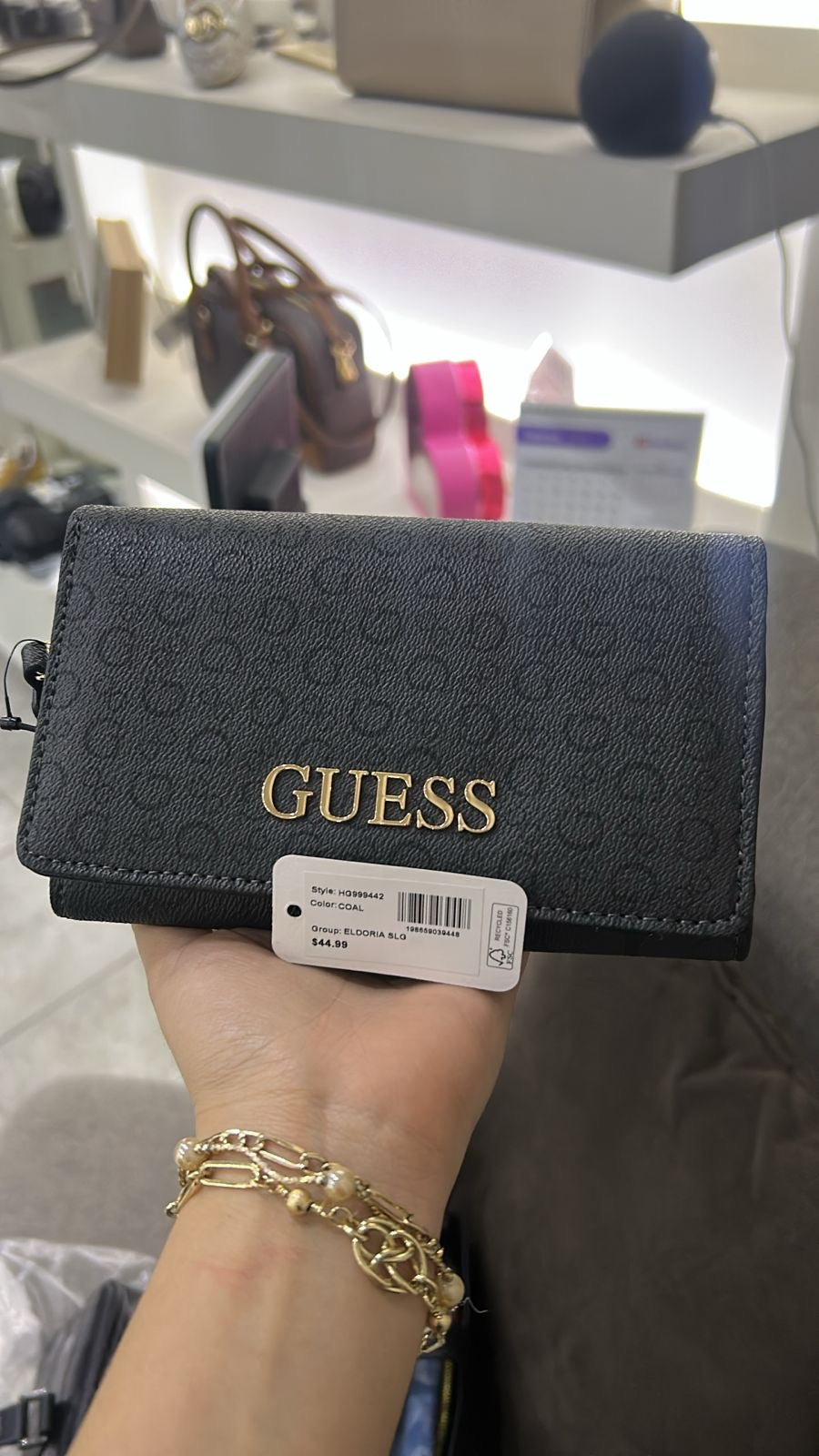 Cartera Guess negra estampada