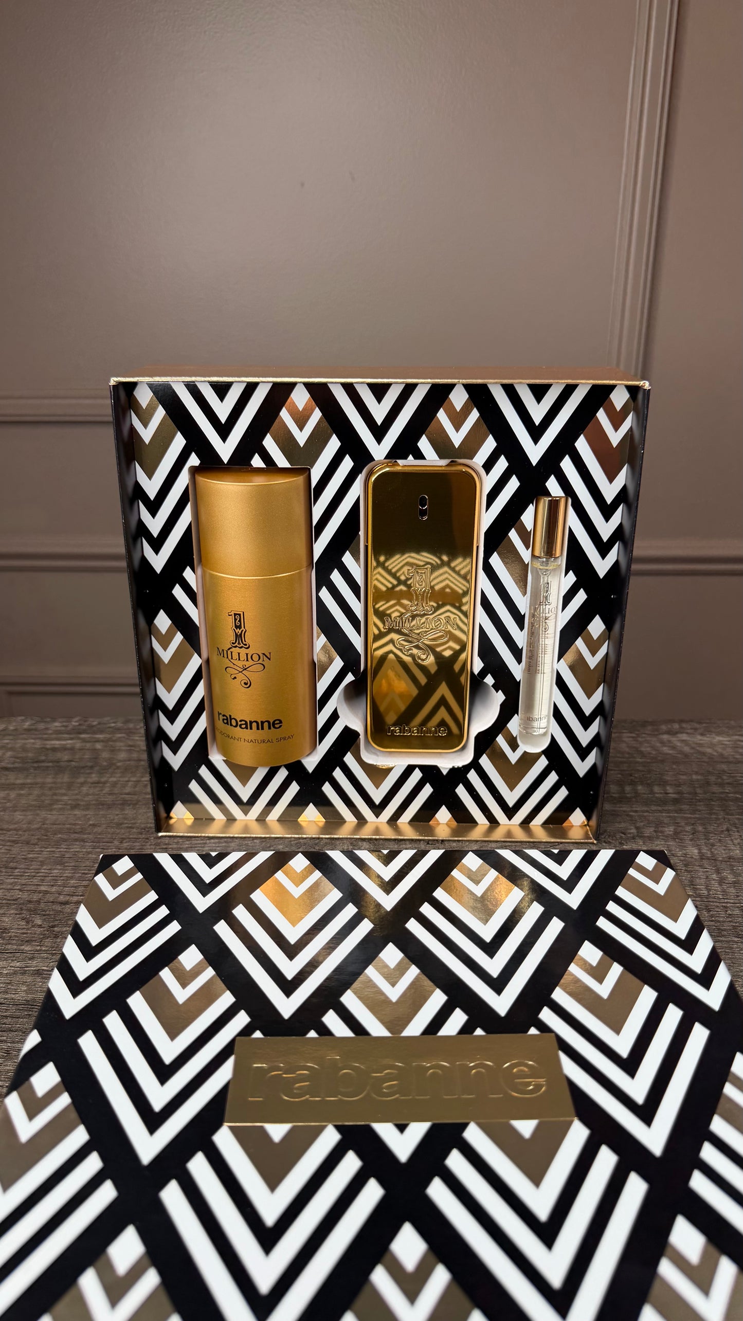 Set Perfume Paco Rabanne Millio perfume 100 ml, deodorant 150 ml, perfume de viaje 10 ml