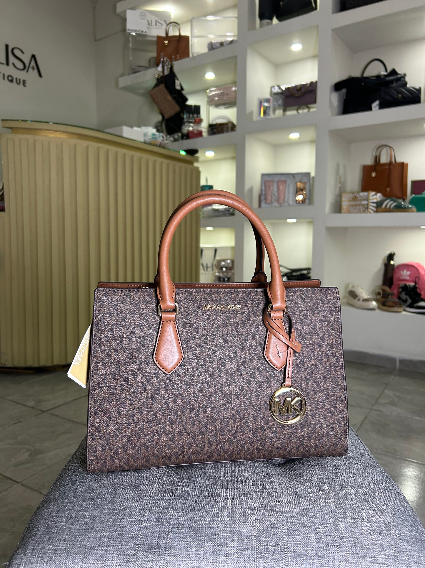 Bolsa Michael Kors Marilyn cafe estampada