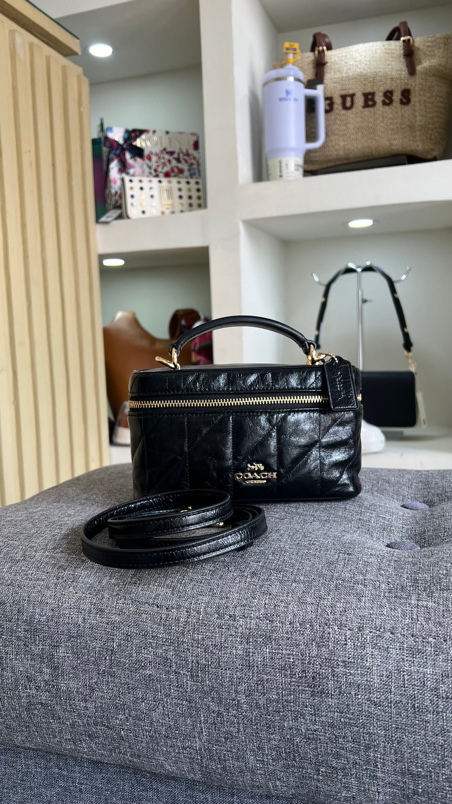 Bolsa Coach negra baul lisa