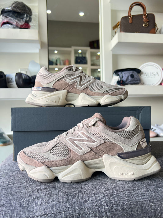 Teni NEW BALANCE 960