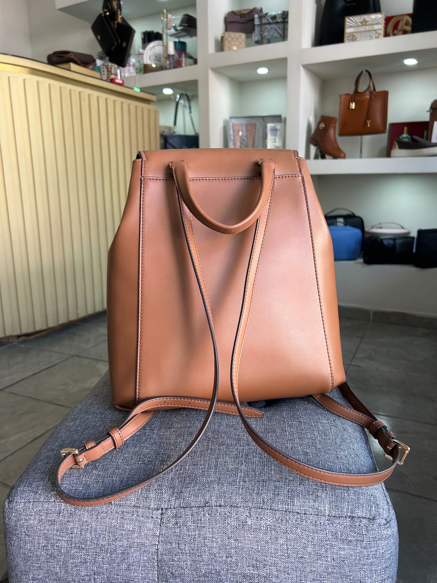 Mochila Michael Kors camel
