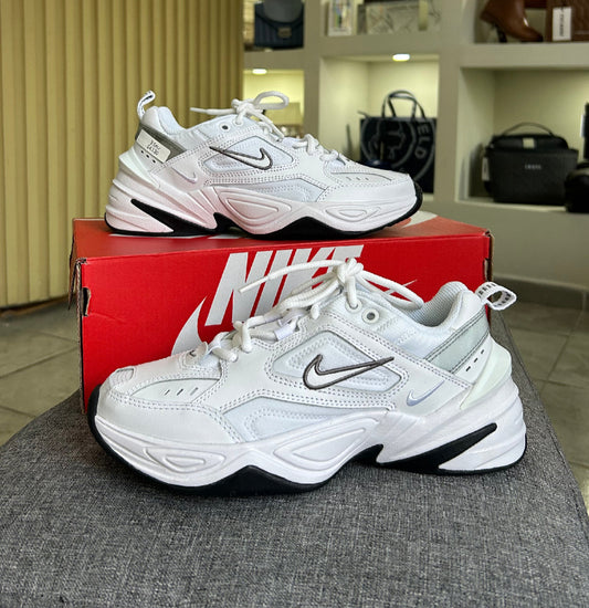 Teni nike m2k tekno