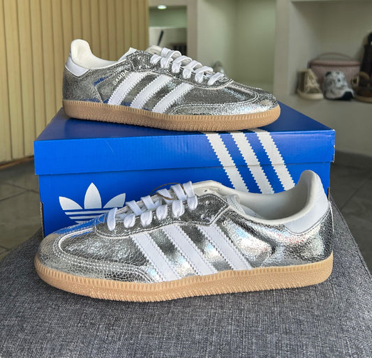 Tenis Adidas, samba plateado