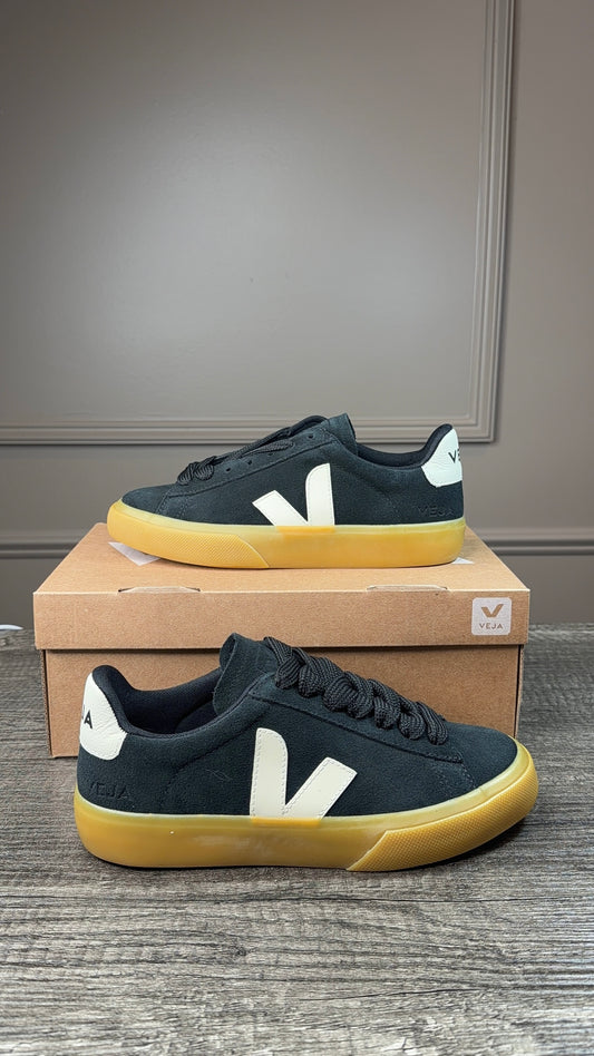 Teni Veja negro suede