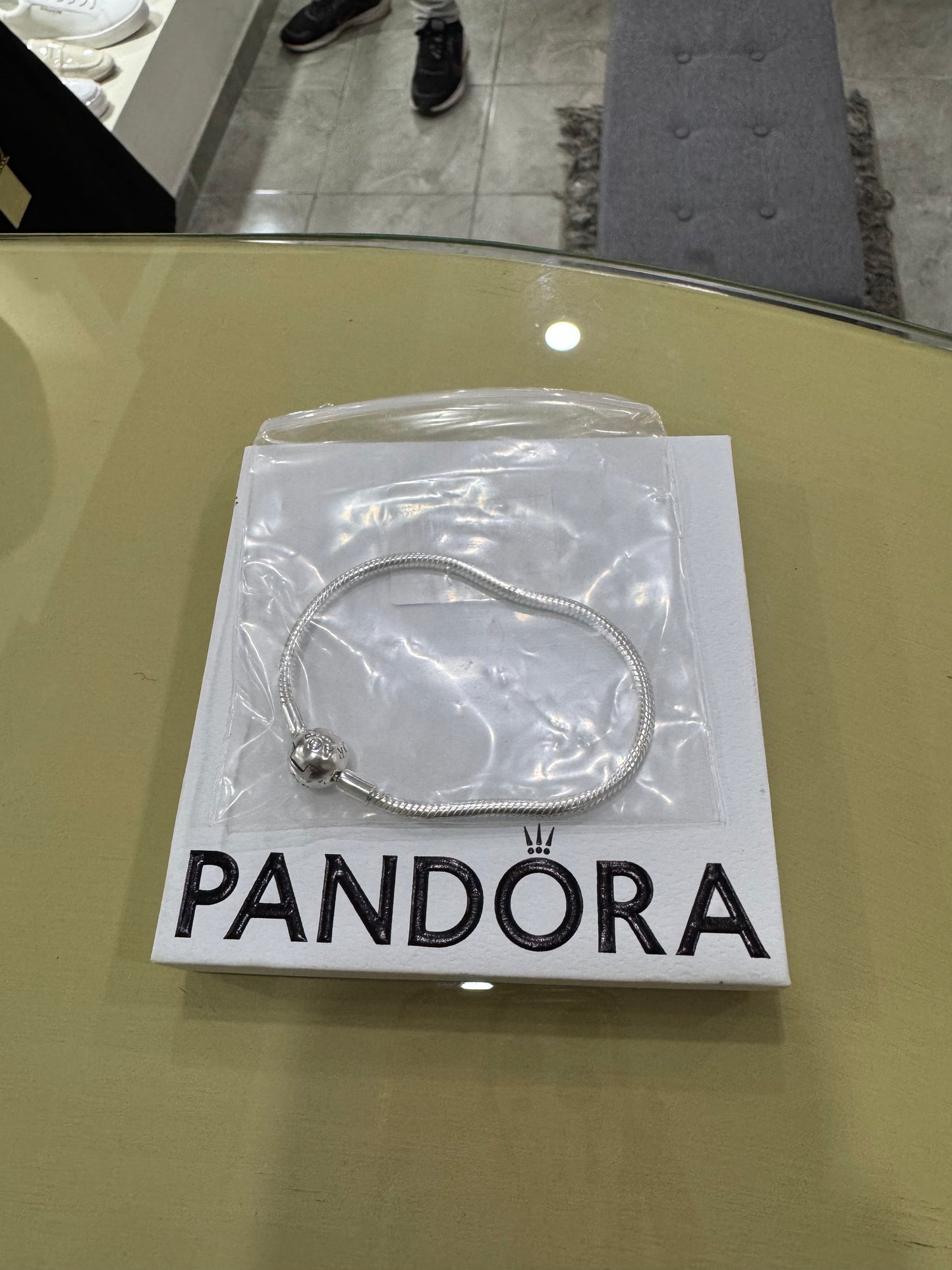 Pulcera Pandora clásica círculo snake talla 18