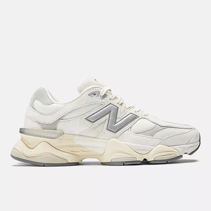 New balance 9060 Color: Sea salt with concrete and silver metallic
