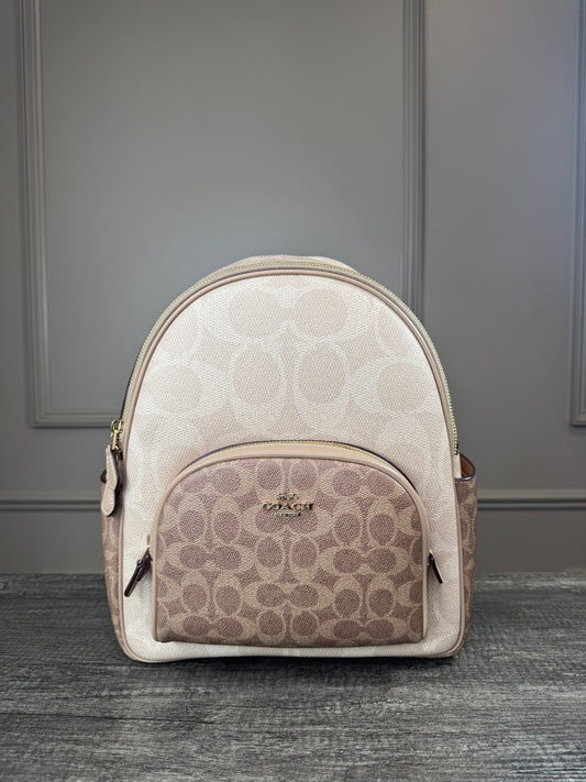 Mochila Coach estampada cafe claro y beige
