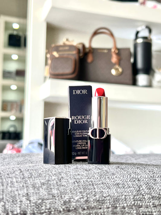 Mini Dior Rougue lip Satin 999