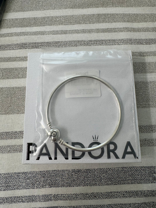 Pulsera Pandora corazón rígida