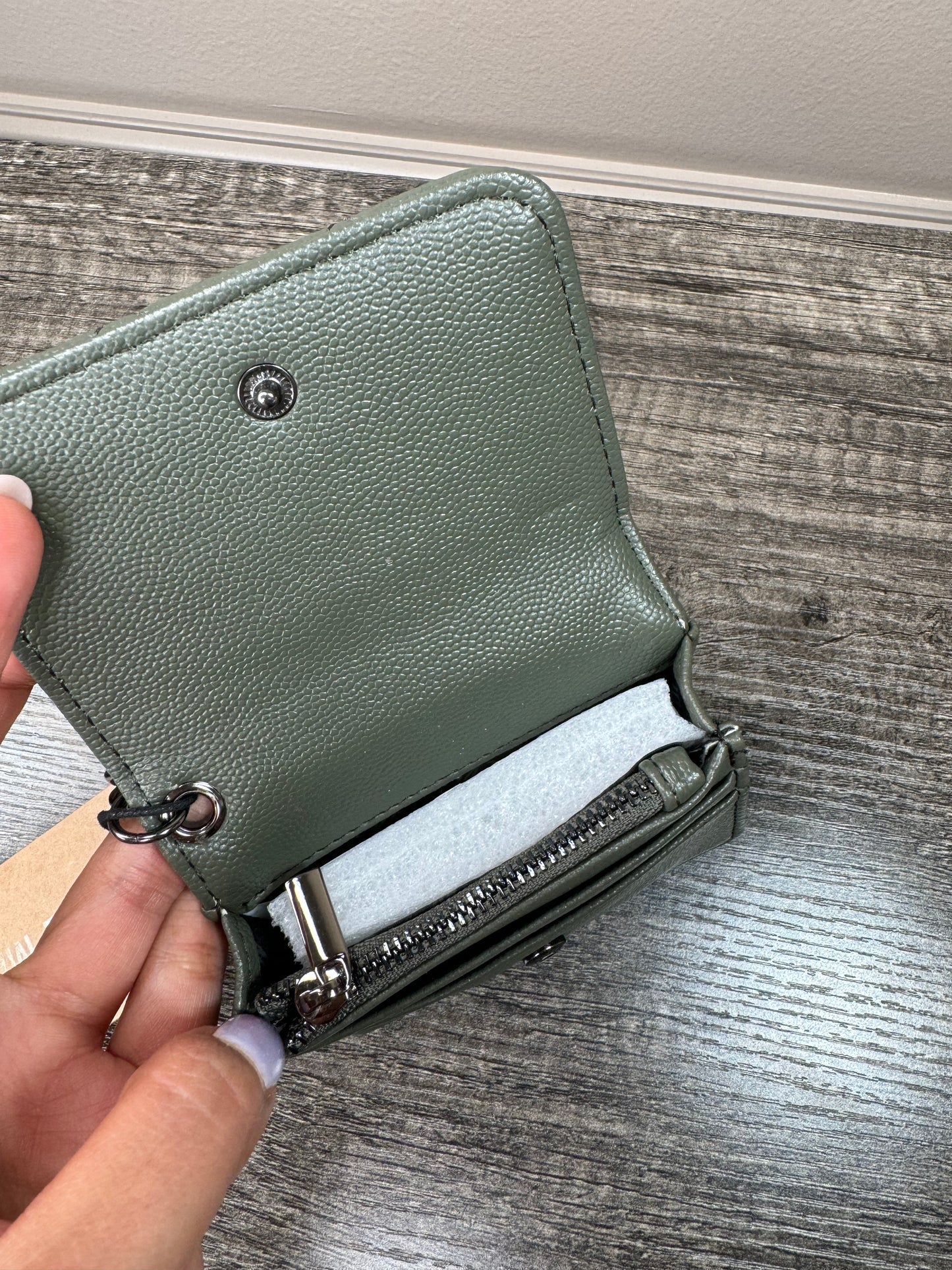 Cartera steve madden verde militar