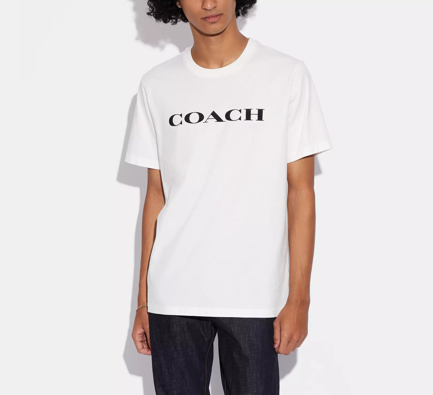 Playera blanca coach letras negras